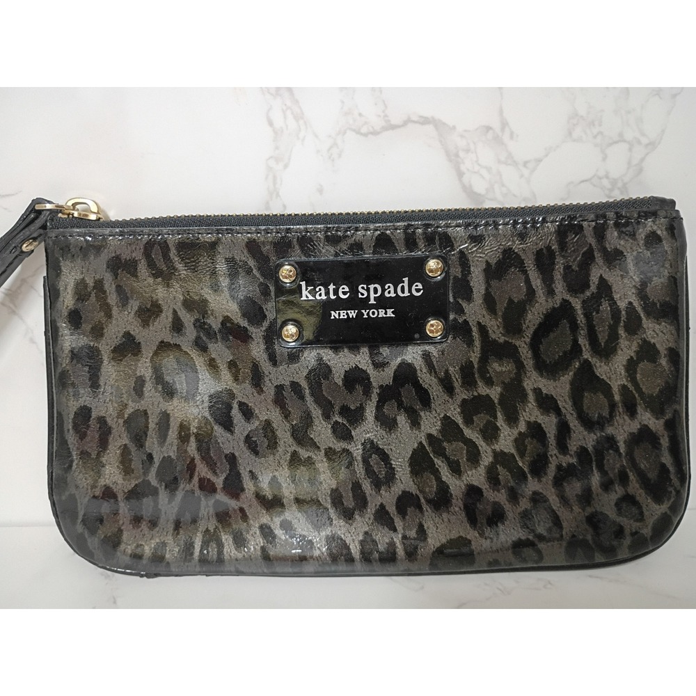 KATE SPADE Patent Leather Gray Leopard Print Wristlet - NWOT